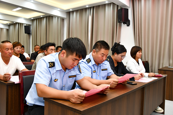 人和鎮(zhèn)市場監(jiān)管所電動(dòng)自行車安全隱患全鏈條整治約談會