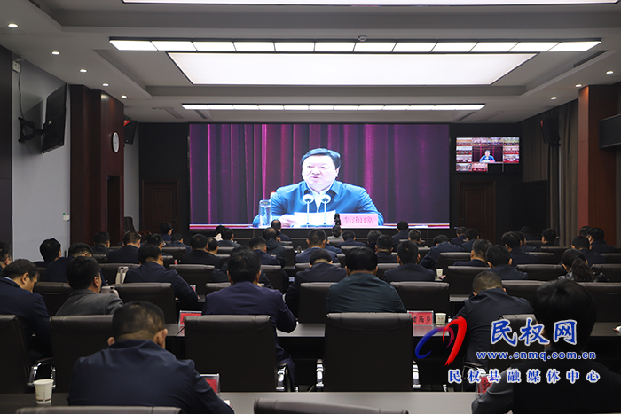 我縣組織收聽收看全市制造業(yè)強市電視電話會議