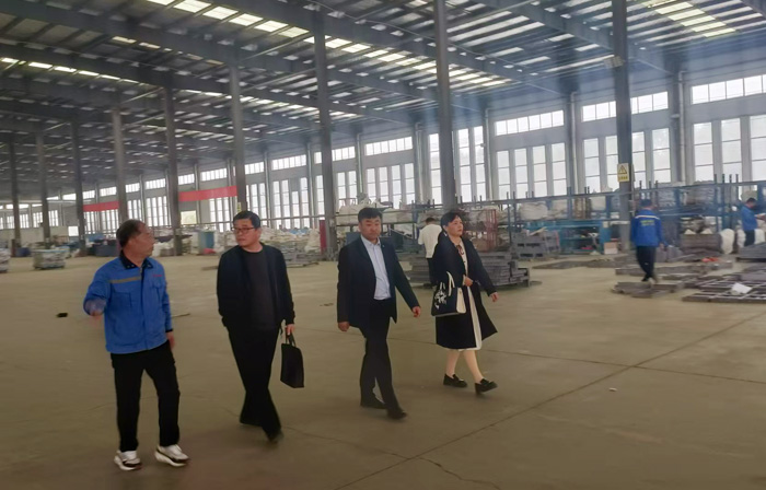 商丘市住房和城鄉(xiāng)建設局科技與標準科調研 民權鋁模企業(yè)推廣情況