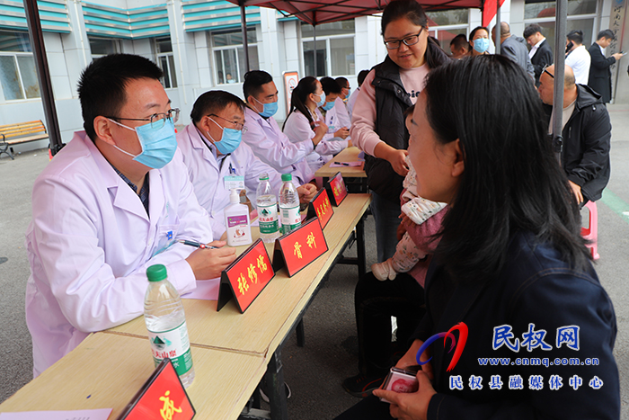 薪火百廿載 健康向未來——河南省人民醫(yī)院名醫(yī)名家送健康義診活動(dòng)（民權(quán)站）舉行