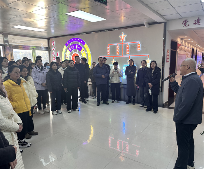 汲取奮進(jìn)力量  探索鄉(xiāng)村振興之路                                                         —— 民權(quán)縣2024年秋季主體班赴濮陽市西辛莊開展現(xiàn)場教學(xué)活動(dòng)