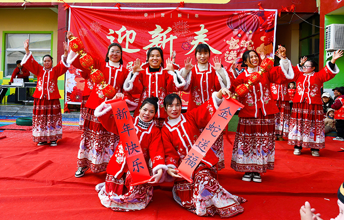 人和鎮(zhèn)舉辦迎新春賞民俗逛廟會，歡樂滿校園