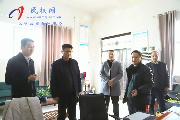 縣委常委、宣傳部長楊晗到縣融媒體中心調(diào)研