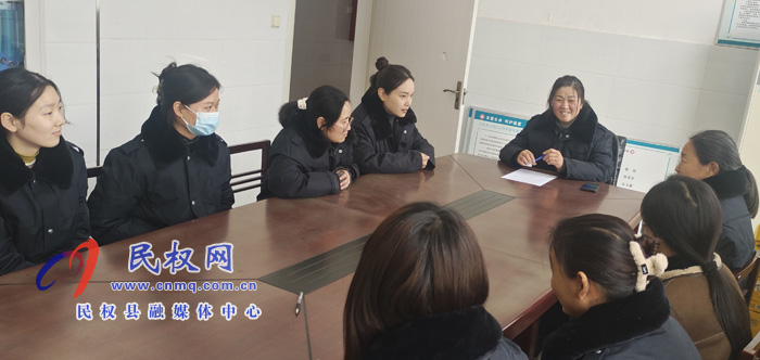 伯黨鄉(xiāng)衛(wèi)生院開展“慰問暖人心，情暖婦女節(jié)”座談會
