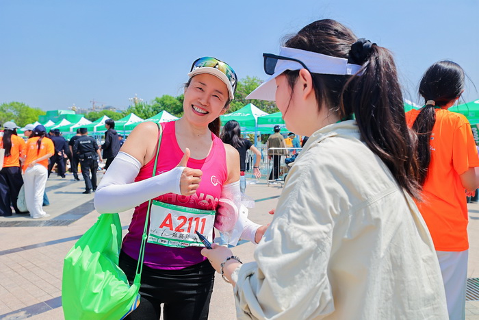 故道春好日 健兒競跑時——2025民權馬拉松暨第三屆申甘林帶生態(tài)馬拉松賽激情開跑