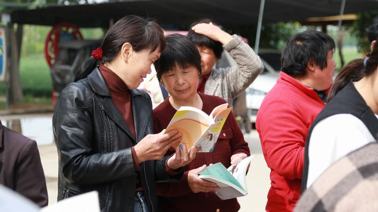 【公共圖書館服務宣傳周】民權縣圖書館開展全民閱讀推廣服務進鄉(xiāng)村活動
