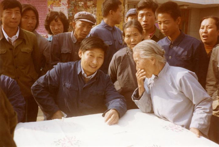 學(xué)習(xí)進行時丨習(xí)近平總書記的“板凳座談會”