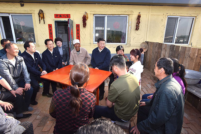 學(xué)習(xí)進行時丨習(xí)近平總書記的“板凳座談會”