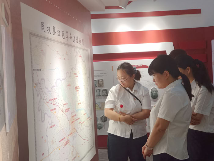 縣疾控中心組織開展“學(xué)規(guī)定、思踐悟、強(qiáng)作風(fēng)、勇?lián)?dāng)”主題黨日活動
