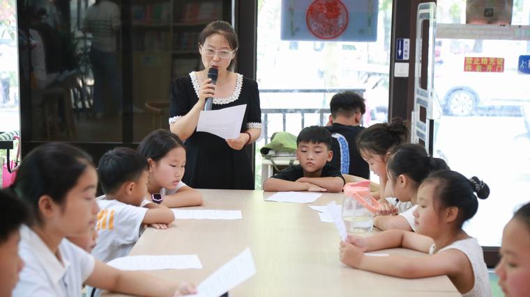 民權(quán)縣圖書館舉辦2025年第十二期“美文同誦”朗誦技巧公益講座（總第54期）