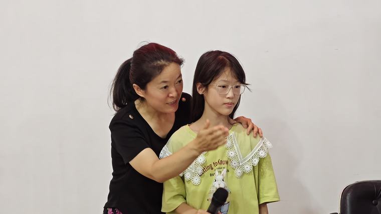 民權(quán)縣圖書館舉辦2025年第十五期“美文同誦”朗誦技巧公益講座(總第57期) 民權(quán)縣圖書館舉辦2025年第十五期“美文同誦”朗誦技巧公益講座(總第57期)