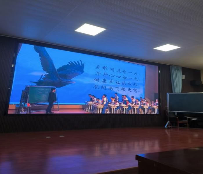 名師引領(lǐng)啟智慧 交流研討促提升 