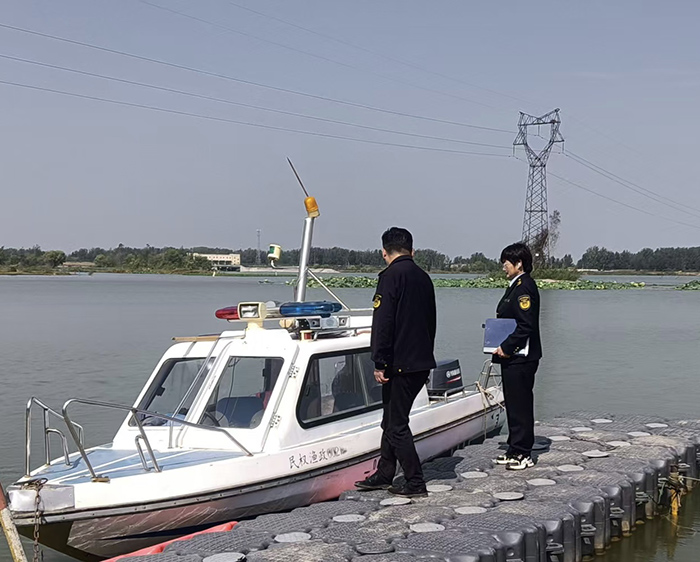 民權(quán)縣農(nóng)業(yè)農(nóng)村局節(jié)前積極開展嚴(yán)厲 打擊非法捕撈行為