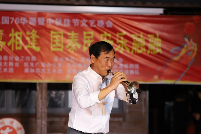 民權(quán):載歌載舞共慶雙節(jié) 民權(quán):載歌載舞共慶雙節(jié)