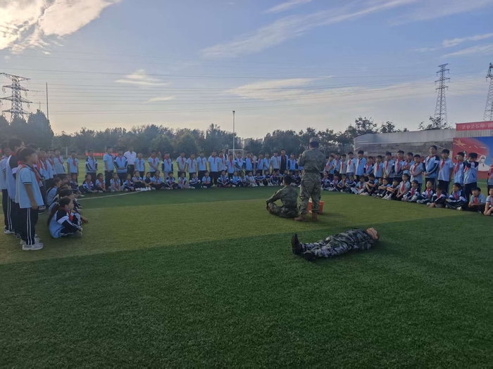 民權(quán)縣：“紅領(lǐng)巾”進(jìn)軍營(yíng) 厚植愛(ài)國(guó)強(qiáng)軍情