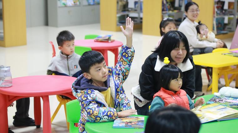 民權(quán)縣圖書館舉辦2025年第十期“童心向黨·書香伴成長”閱讀分享會活動（總第61期）