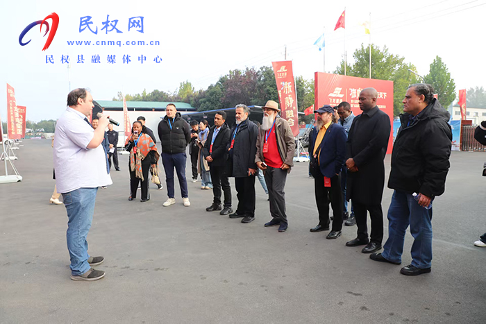 參加冷博會外商到制冷企業(yè)參觀考察