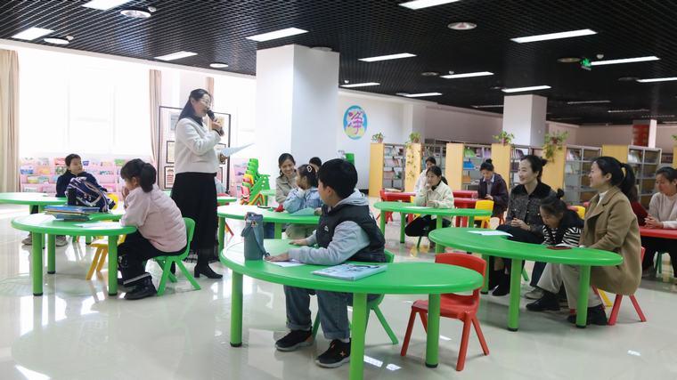 民權(quán)縣圖書館舉辦2025年第十八期“美文同誦”朗誦技巧公益講座（總第60期）